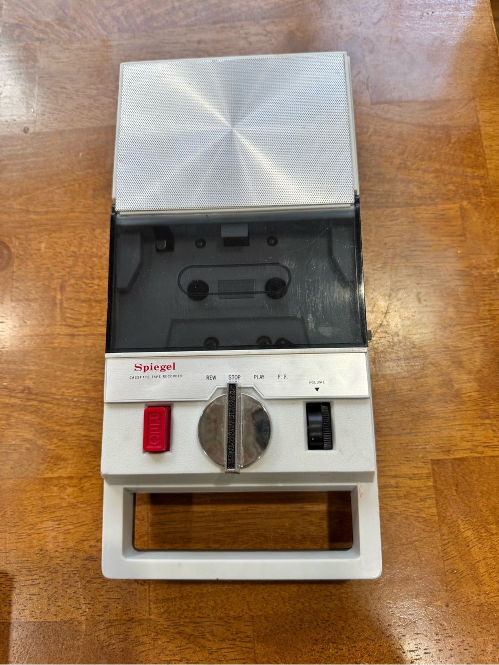 Spiegel Portable Cassette Recorder in Classic Retro Style / Parts Only